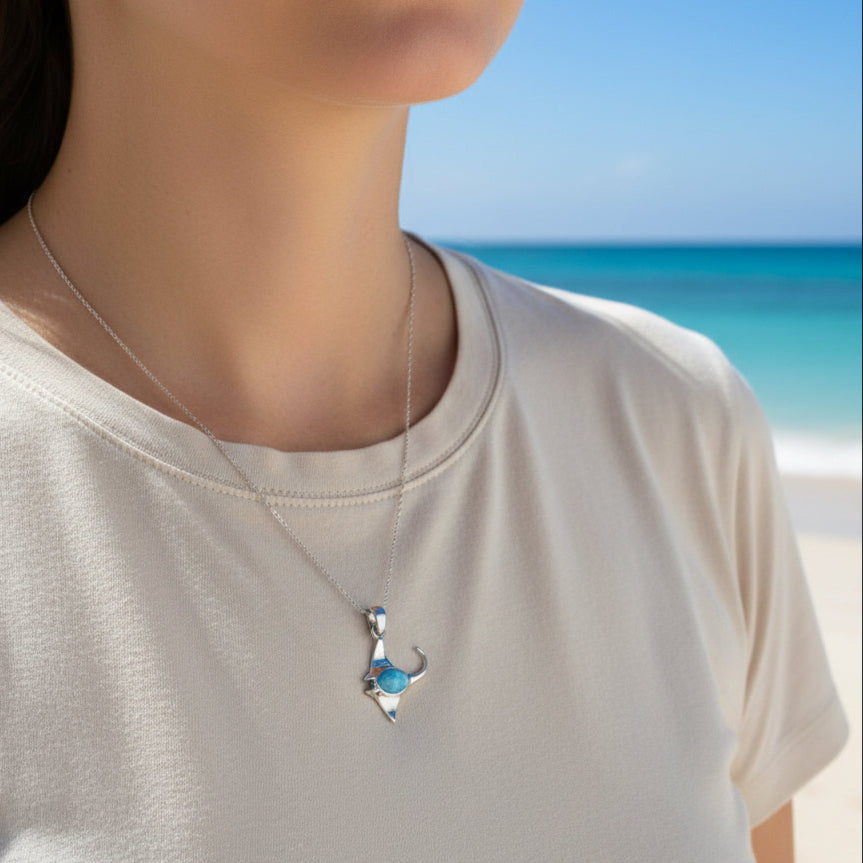 Silent Glider - Stingray Pendant