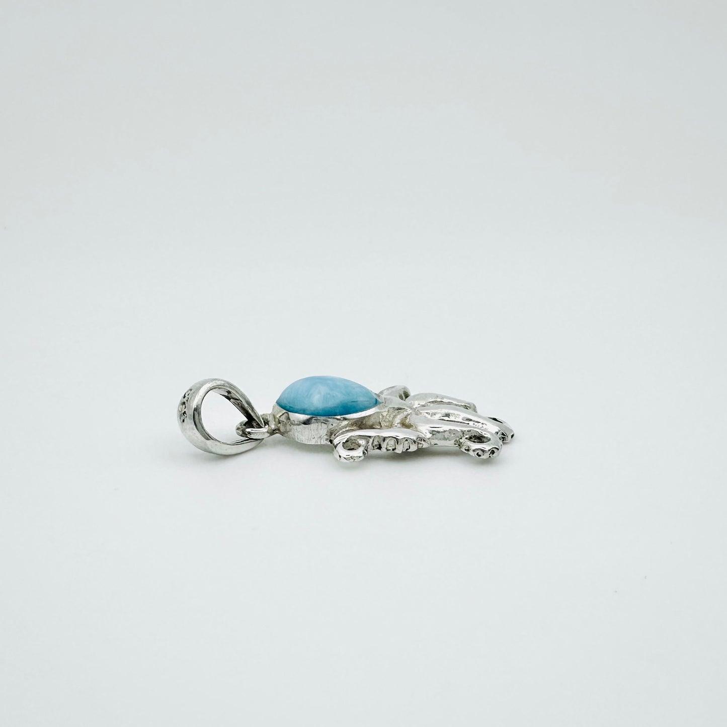 Smart Reach - Octopus Pendant